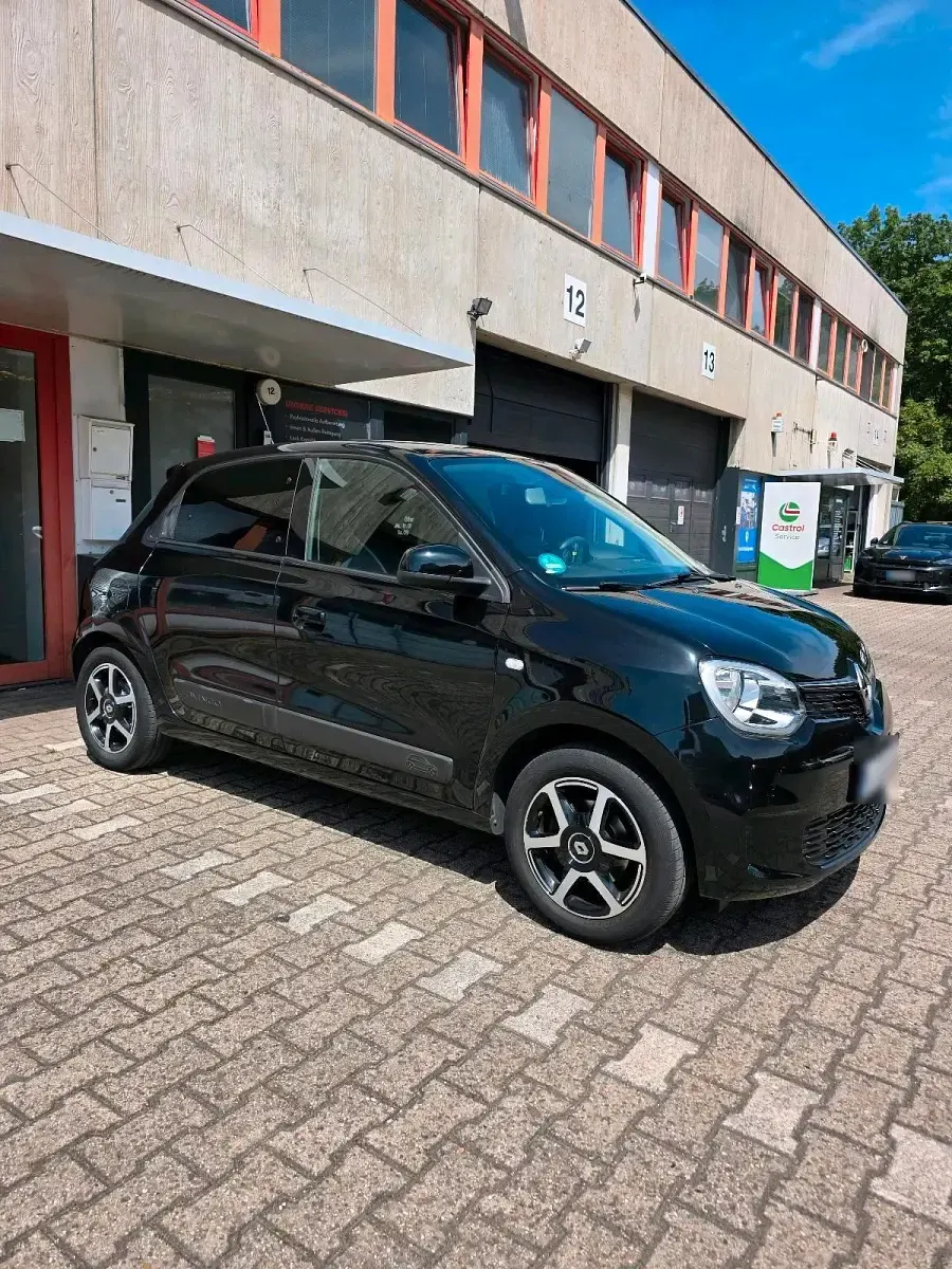 Gebraucht Renault Twingo 90 PS (66 kW) 2022 Schwarz Kleinwagen