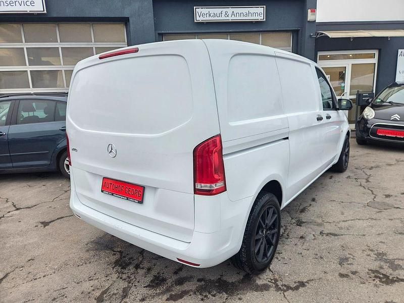 Gebraucht Mercedes Vito 190 PS (139 kW) 2016 Weiß Van
