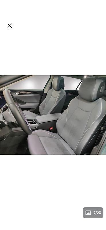 Gebraucht VW Passat Elegance 150 PS (110 kW) 2024 Grün Kombi