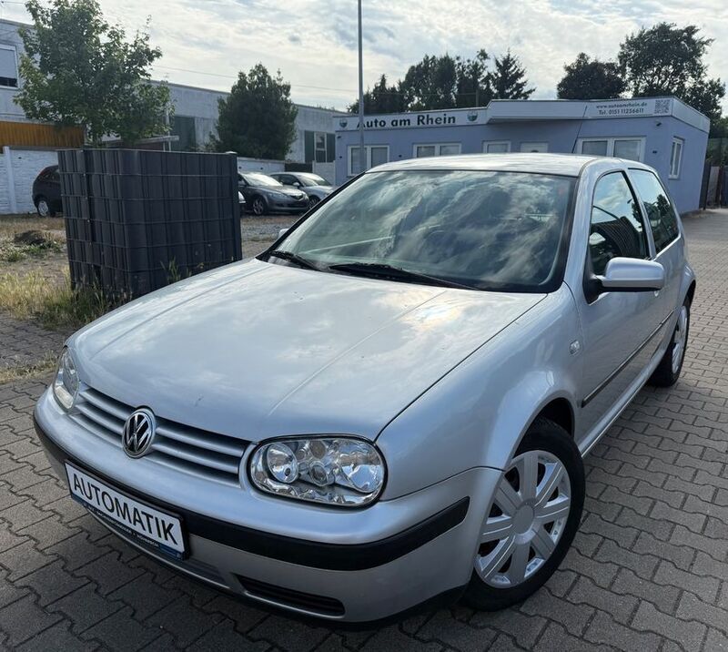 Silber Gebraucht 2000 VW Golf IV Limousine | 1.950 € (Guter Preis) - Bild 1/4