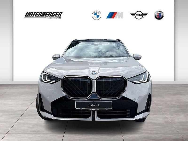 Neu BMW X3 M Sport 299 PS (219 kW) 2026 Dune grey SUV