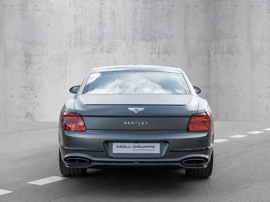 Gebraucht Bentley Flying Spur 782 PS (575 kW) 2025 Anthracite satin Limousine