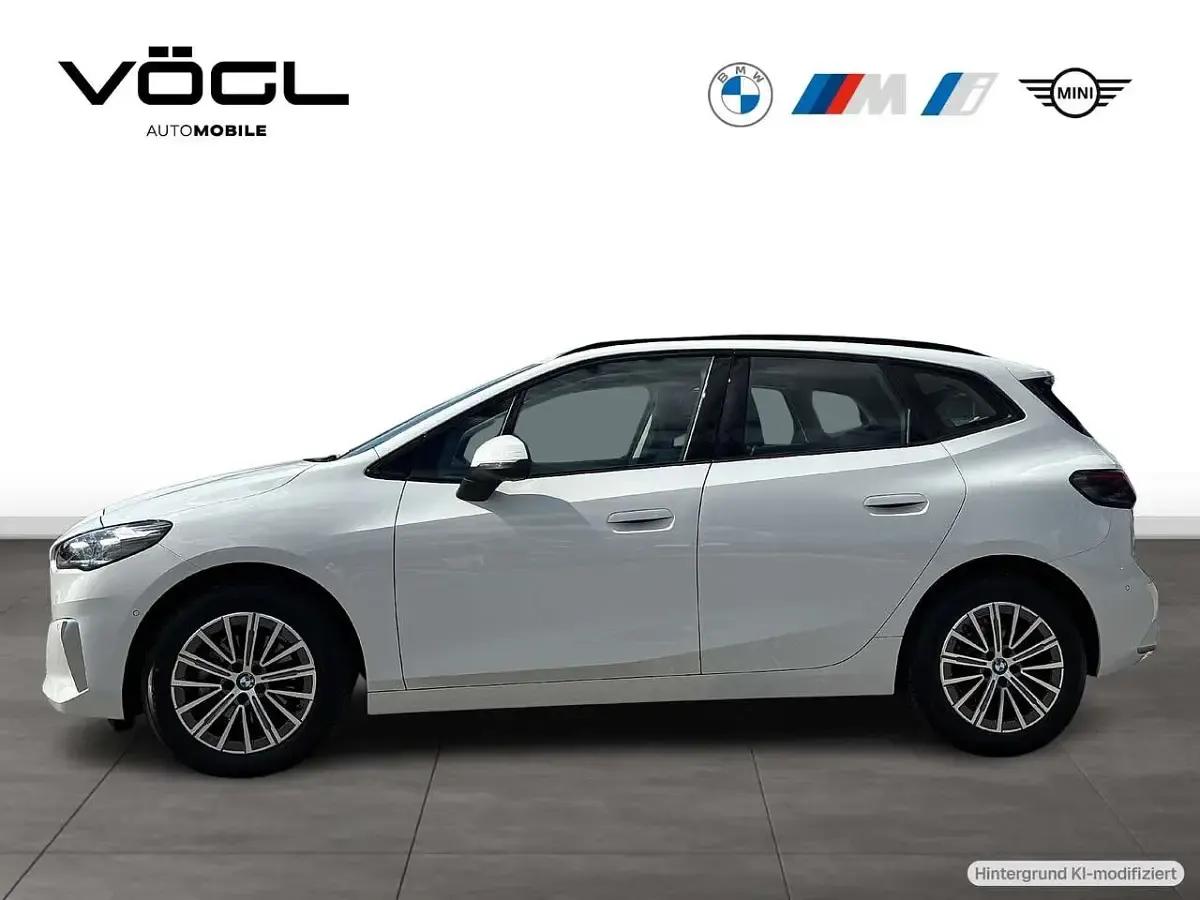 Gebraucht BMW 218 Active Tourer Luxury Line 136 PS (100 kW) 2025 Alpinweiß uni Van / Kleinbus