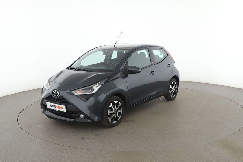 Schwarz Gebraucht 2020 Toyota Aygo X-play Kleinwagen | 11.050 € (Fairer Preis) - Bild 1/4