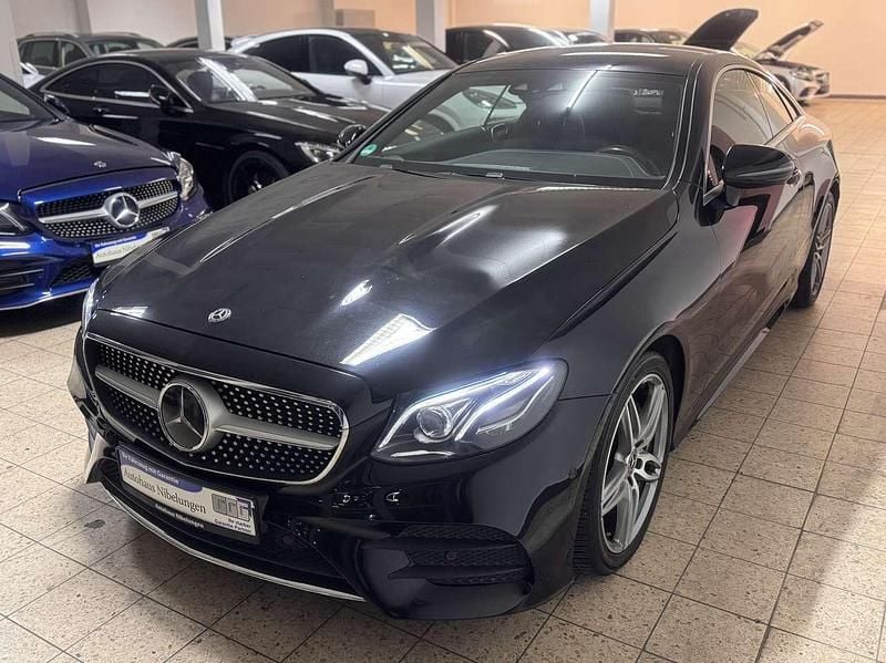 Gebraucht Mercedes E200 AMG line 184 PS (135 kW) 2017 Obsidianschwarz  metalliclack Coupé