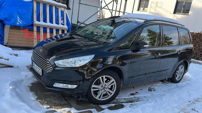 Gebraucht Ford Galaxy 150 PS (110 kW) 2019 Schwarz Van / Kleinbus