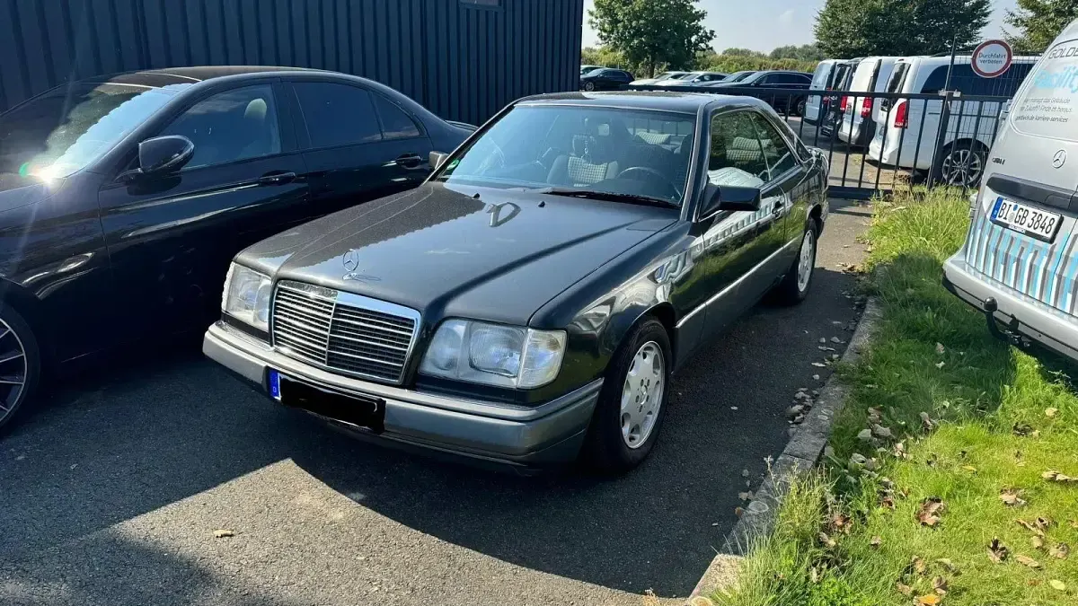 Gebraucht Mercedes E320 220 PS (161 kW) 1994 Grau Coupé