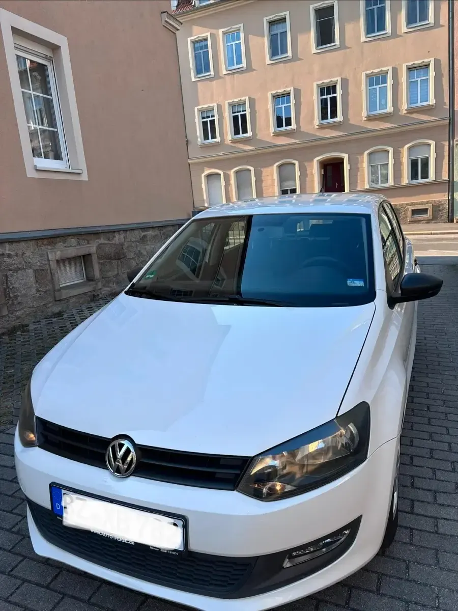 Gebraucht VW Polo 75 PS (55 kW) 2012 Weiß Kleinwagen