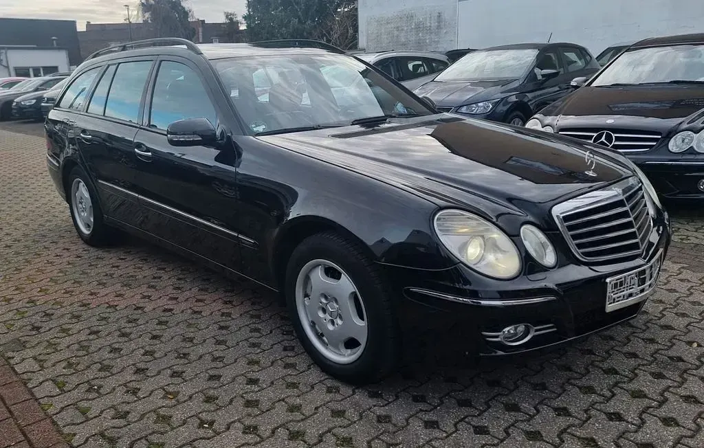 Gebraucht Mercedes E280 Avantgarde 190 PS (139 kW) 2007 Schwarz Limousine