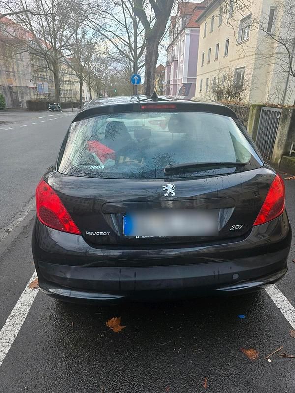 Gebraucht Peugeot 207 75 PS (55 kW) 2007 Schwarz Kleinwagen