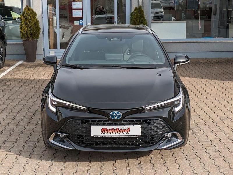 Neu Toyota Corolla Lounge 178 PS (130 kW) 2026 Schwarz Limousine