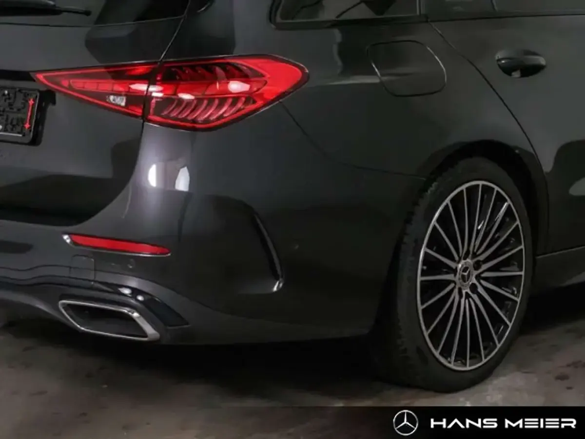 Gebraucht Mercedes C300 AMG 204 PS (150 kW) 2025 Lack graphitgrau Kombi