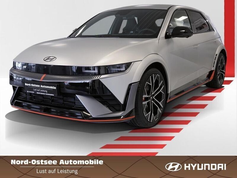 Weiß Gebraucht 2025 Hyundai Ioniq 5 SUV | 61.990 € (Fairer Preis) - Bild 1/4