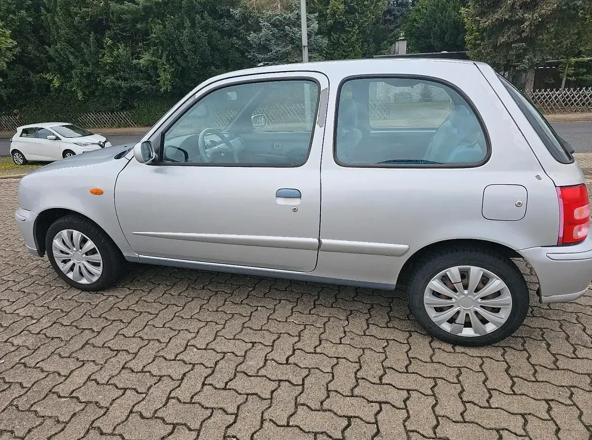 Gebraucht Nissan Micra 60 PS (44 kW) 2001 Silber Kleinwagen