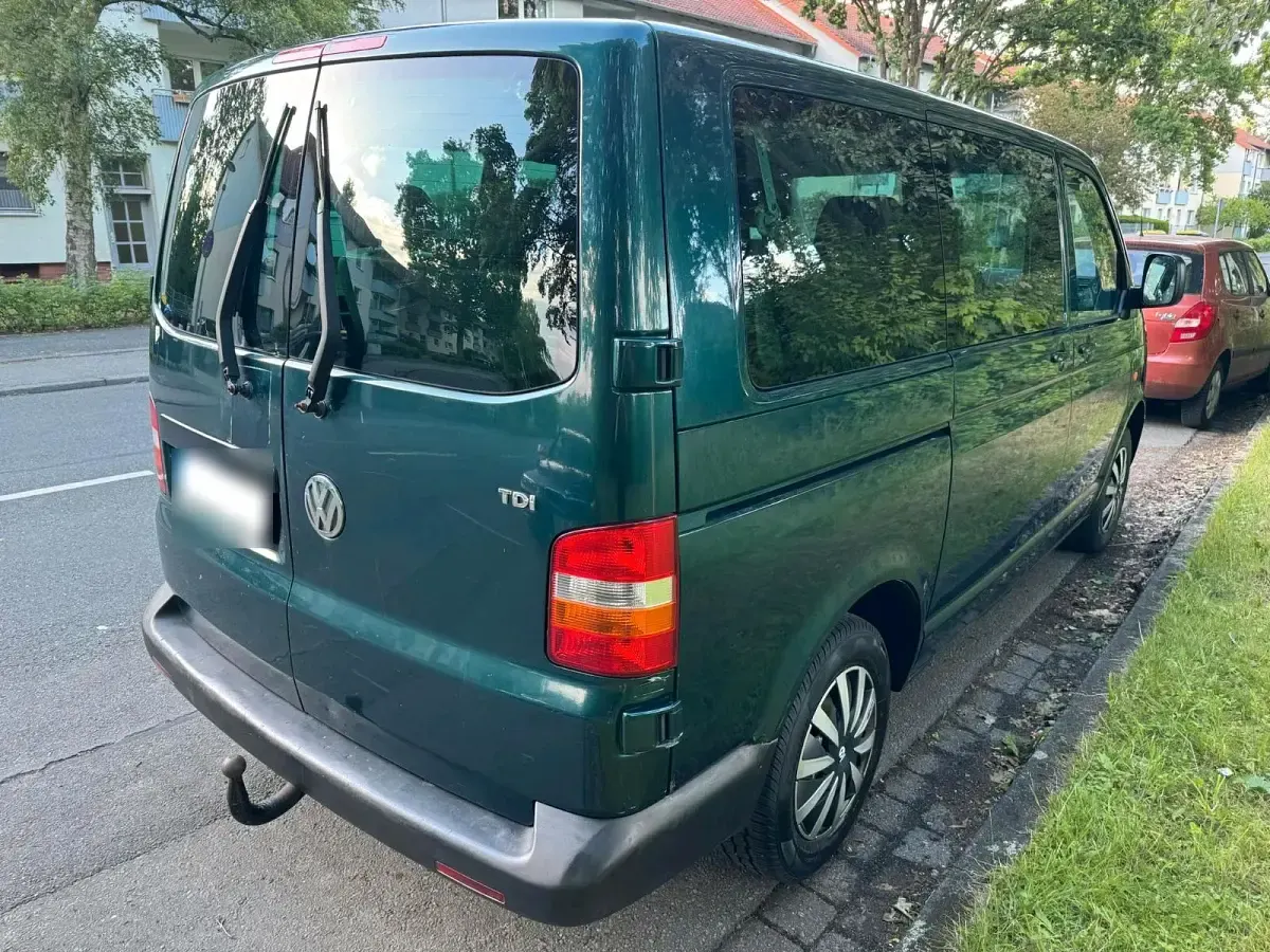 Gebraucht VW T5 131 PS (96 kW) 2007 Grün Van