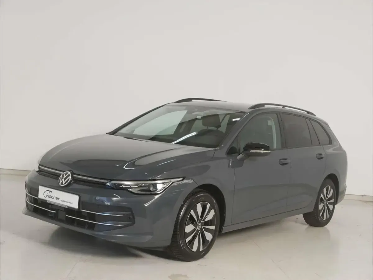 Gebraucht VW Golf VIII Goal 150 PS (110 kW) 2025 Delfingrau metallic Kombi