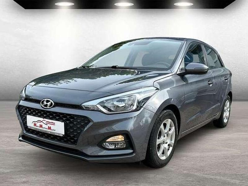 Grau Gebraucht 2019 Hyundai i20 Kleinwagen | 13.580 € (Fairer Preis) - Bild 1/4