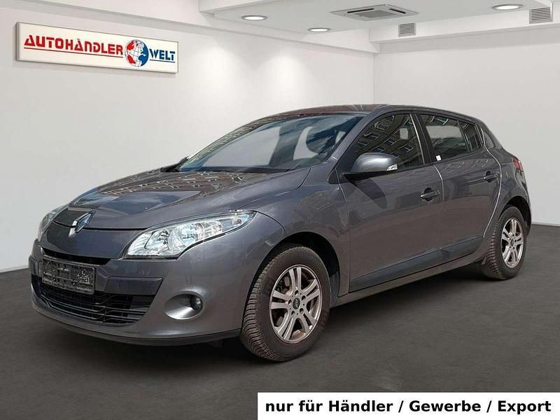 Grau Gebraucht 2009 Renault Mégane III Limousine | 2.999 € (Guter Preis) - Bild 1/3