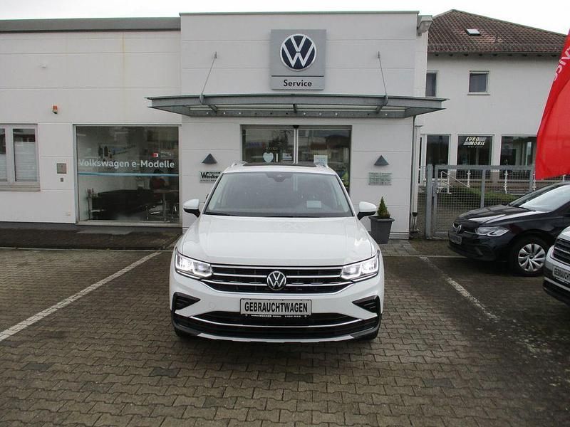 Gebraucht VW Tiguan Elegance 150 PS (110 kW) 2023 Weiß SUV