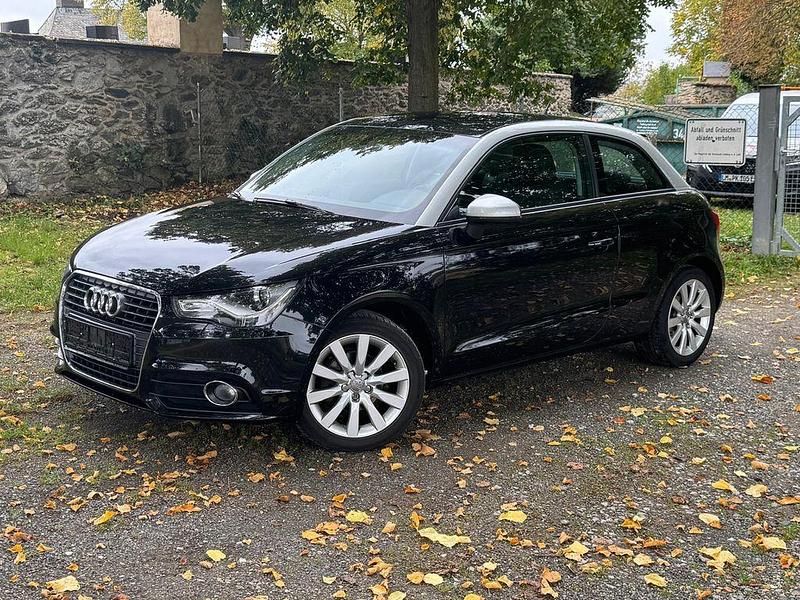 Schwarz Gebraucht 2012 Audi A1 Ambition Kleinwagen | 6.499 € (Guter Preis) - Bild 1/4