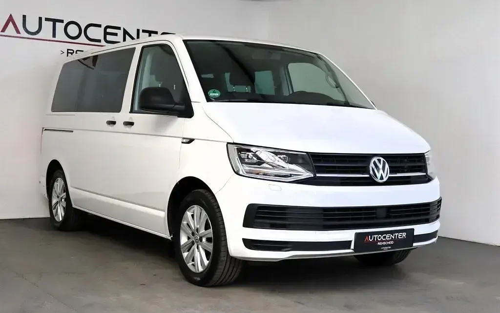 Gebraucht VW Multivan Trendline 150 PS (110 kW) 2018 Weiß Van / Kleinbus