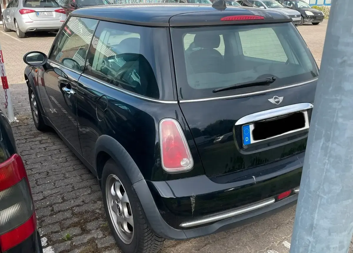 Gebraucht Mini ONE 90 PS (66 kW) 2005 Schwarz Kleinwagen
