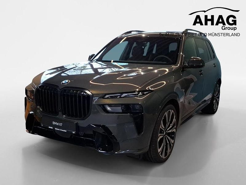 Neu BMW X7 Sport Line 352 PS (258 kW) 2026 Grau SUV