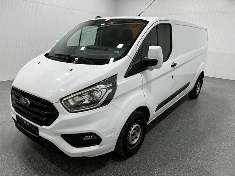 Gebraucht Ford 300 105 PS (77 kW) 2022 Frostweiss Van