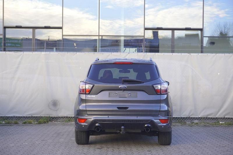 Gebraucht Ford Kuga ST-Line 120 PS (88 kW) 2018 Grau SUV