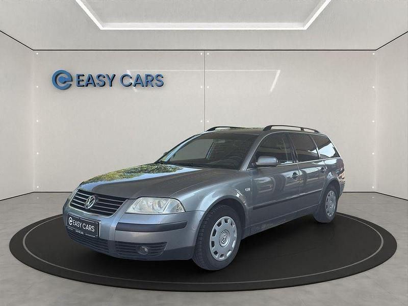 Grau Gebraucht 2003 VW Passat Business Kombi | 1.480 € (Fairer Preis) - Bild 1/4