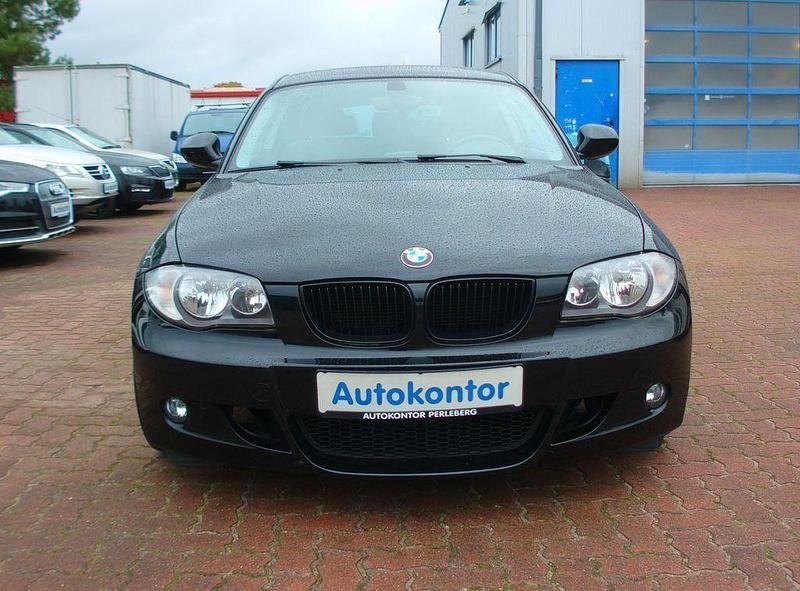 Gebraucht BMW 116 Advantage 122 PS (89 kW) 2010 Schwarz Kleinwagen