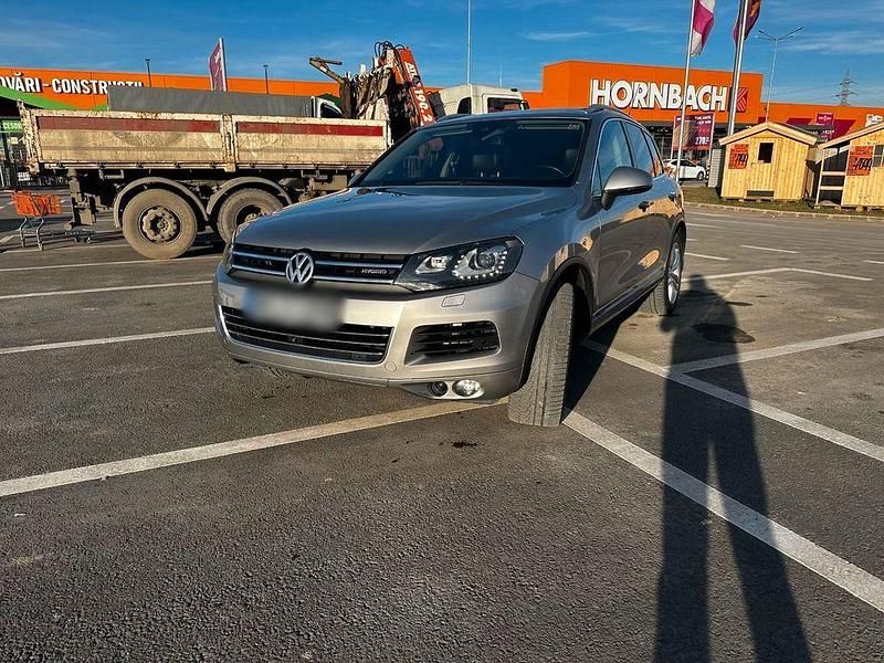 Silber Gebraucht 2011 VW Touareg SUV | 15.500 € - Bild 1/4