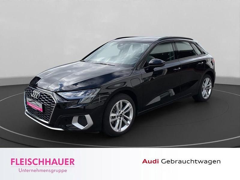 Brillantschwarz Gebraucht 2022 Audi A3 Limousine | 22.490 € (Guter Preis) - Bild 1/4