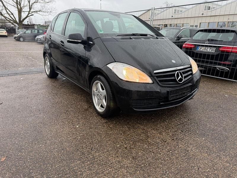 Gebraucht Mercedes A160 95 PS (69 kW) 2012 Schwarz Kleinwagen