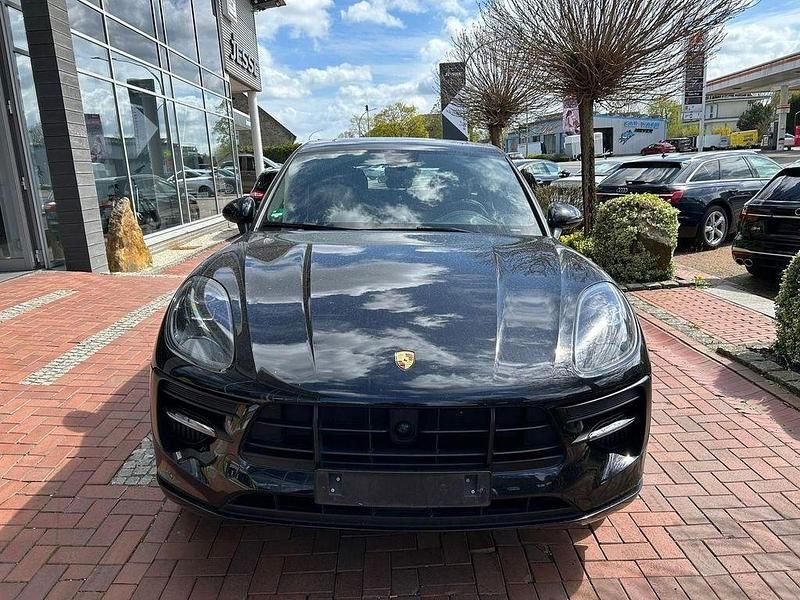 Gebraucht Porsche Macan GTS 381 PS (280 kW) 2020 Tiefschwarzmetallic (metallic) SUV