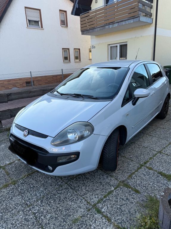 Rot Gebraucht 2010 Fiat Punto Evo Racing Kleinwagen | 2.700 € (Guter Preis) - Bild 1/4