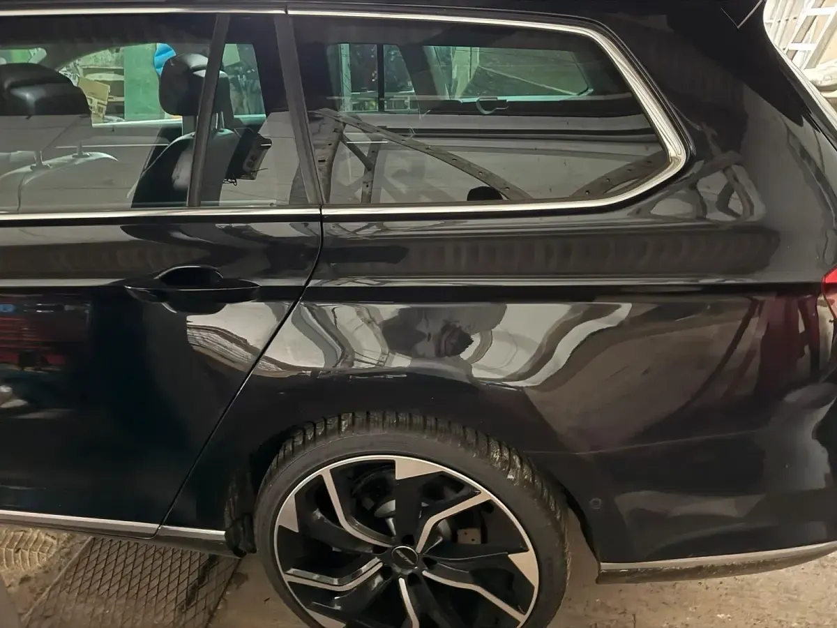 Gebraucht VW Passat 239 PS (175 kW) 2016 Schwarz Kombi