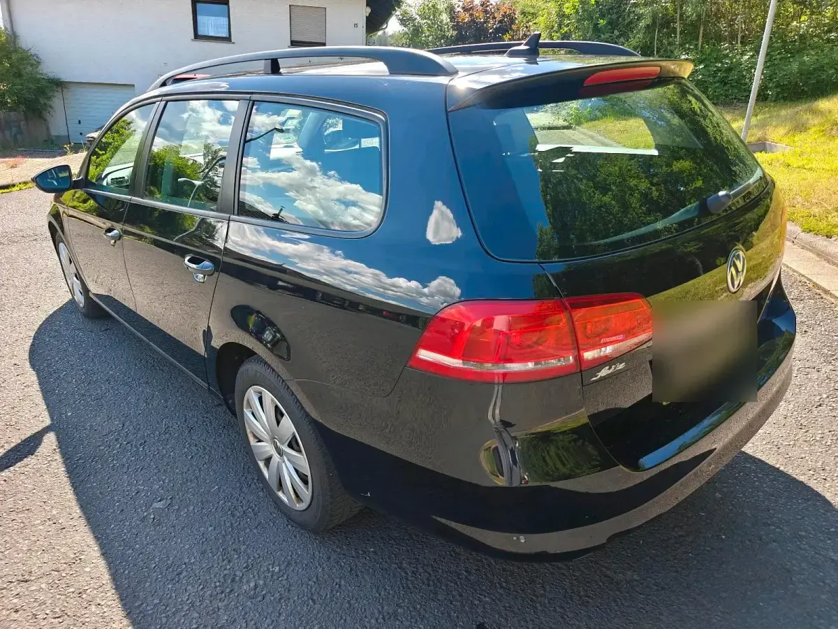 Gebraucht VW Passat 140 PS (102 kW) 2011 Schwarz Kombi