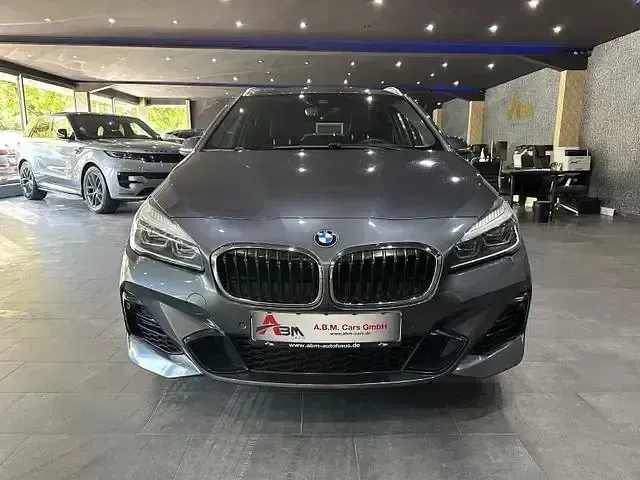 Gebraucht BMW 225 Active Tourer M Sport 224 PS (164 kW) 2019 Grau Van / Kleinbus