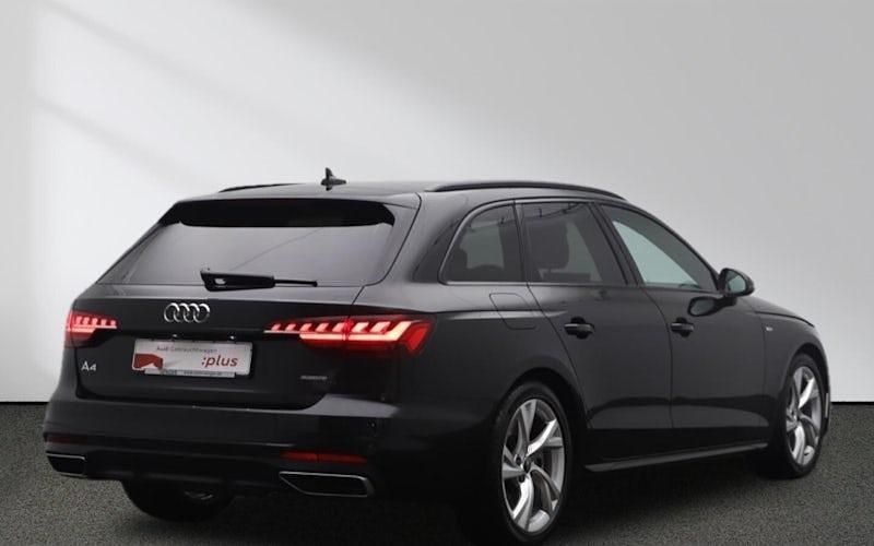 Gebraucht Audi A4 S-Line 265 PS (194 kW) 2022 Mythosschwarz metallic Kombi