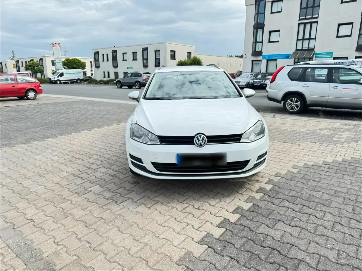 Gebraucht VW Golf VII 110 PS (80 kW) 2016 Weiß Kombi