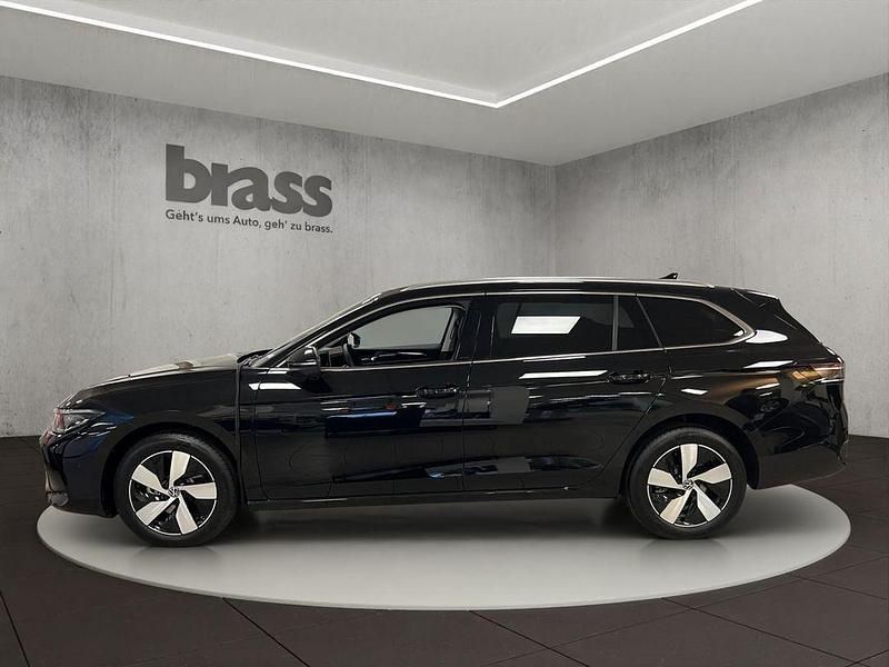 Neu VW Passat Business 150 PS (110 kW) 2026 Schwarz Kombi