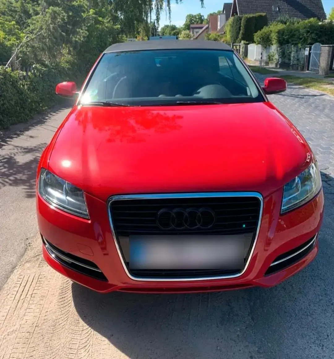Gebraucht Audi A3 Cabriolet 105 PS (77 kW) 2012 Rot Cabrio