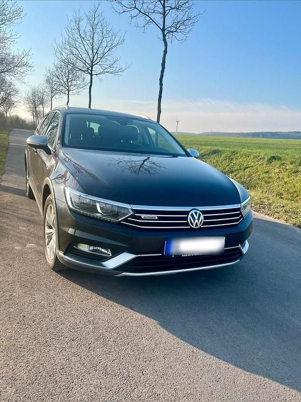 Gebraucht VW Passat Alltrack 239 PS (175 kW) 2019 Grau Kombi