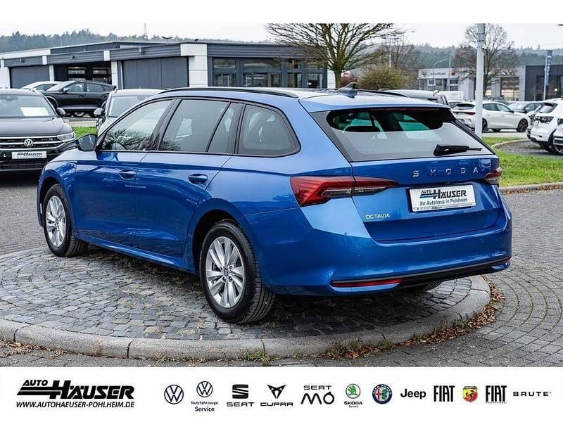 Gebraucht Skoda Octavia Selection 150 PS (110 kW) 2025 Blau Kombi