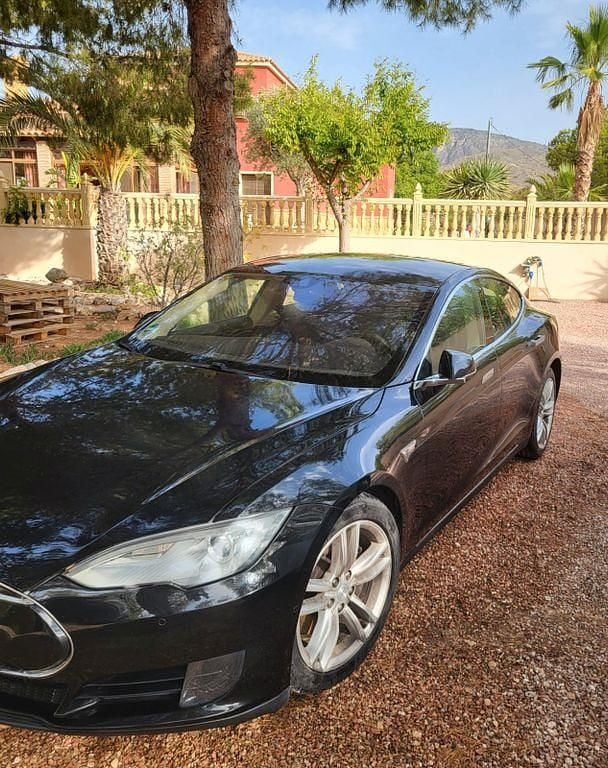 Schwarz Gebraucht 2016 Tesla Model S Limousine | 18.900 € (Superpreis) - Bild 1/4