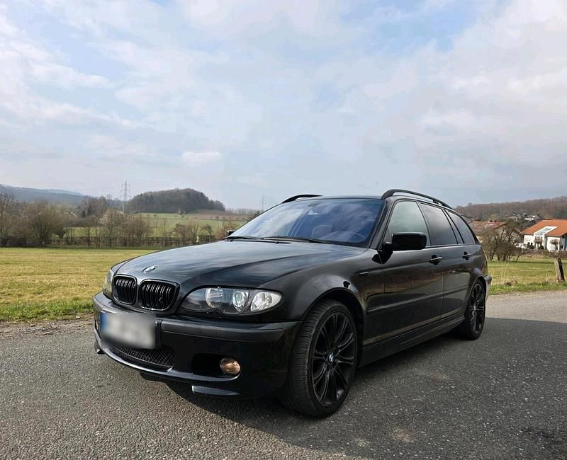 Gebraucht BMW 320 M Sport 150 PS (110 kW) 2002 Schwarz Kombi
