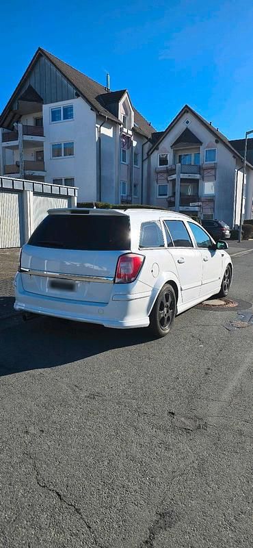 Gebraucht Opel Astra OPC 200 PS (147 kW) 2009 Weiß Kombi