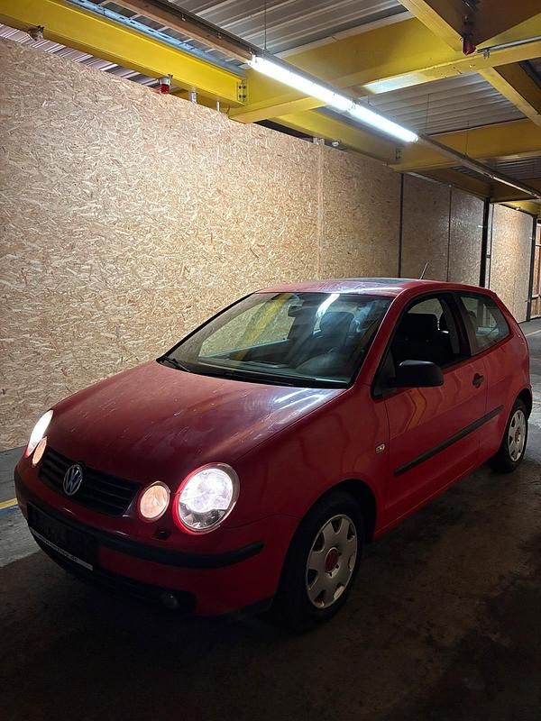 Gebraucht VW Polo 64 PS (47 kW) 2002 Rot Kleinwagen