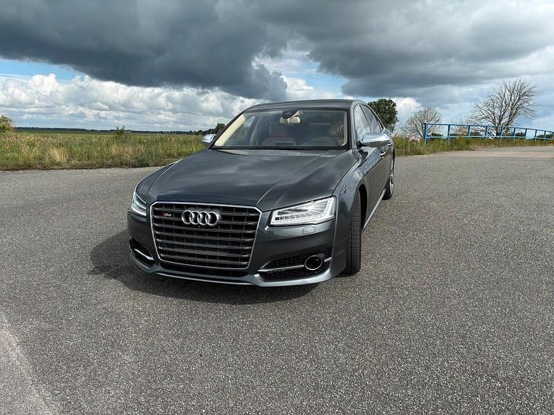 Usata Audi S8 520 CV (382 kW) 2014 Argento Berlina